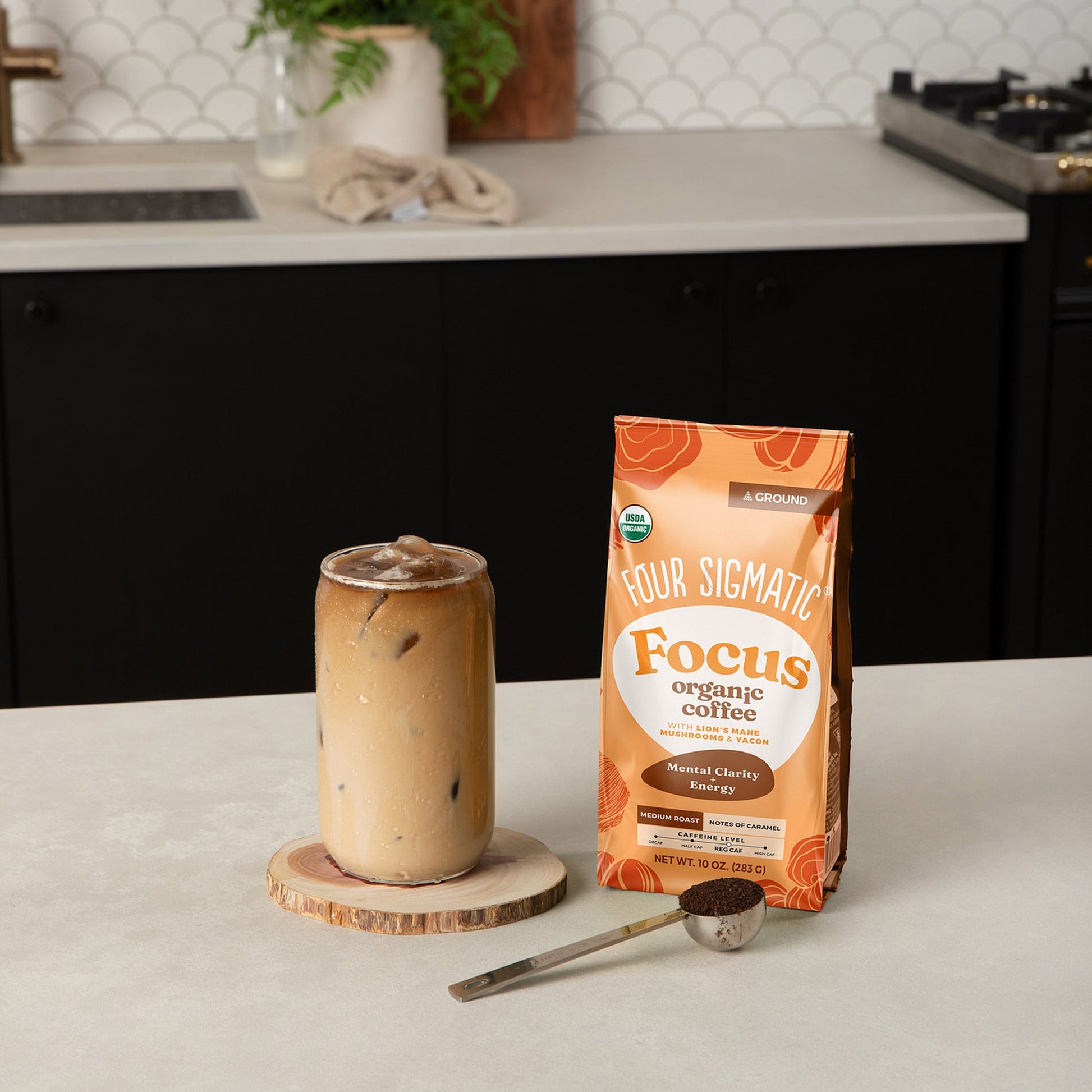 focus-ground-coffee-medium-j1 focus-ground-medium-lifestyle1.jpg